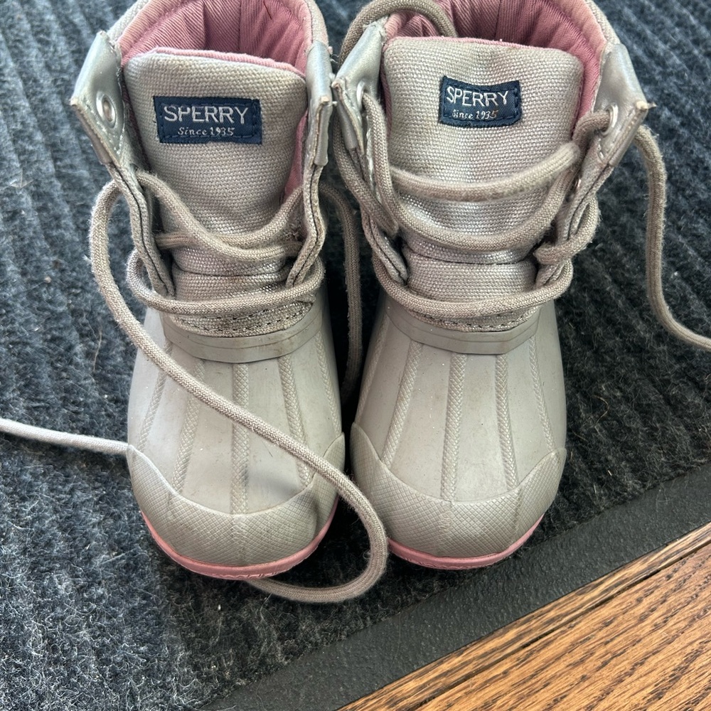 Sperry Kids Gray and Pink Boots